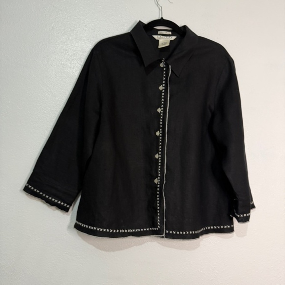 Uniform John Paul Richard Black Linen Blouse w/ White Embroidered Trim. Sz XL.